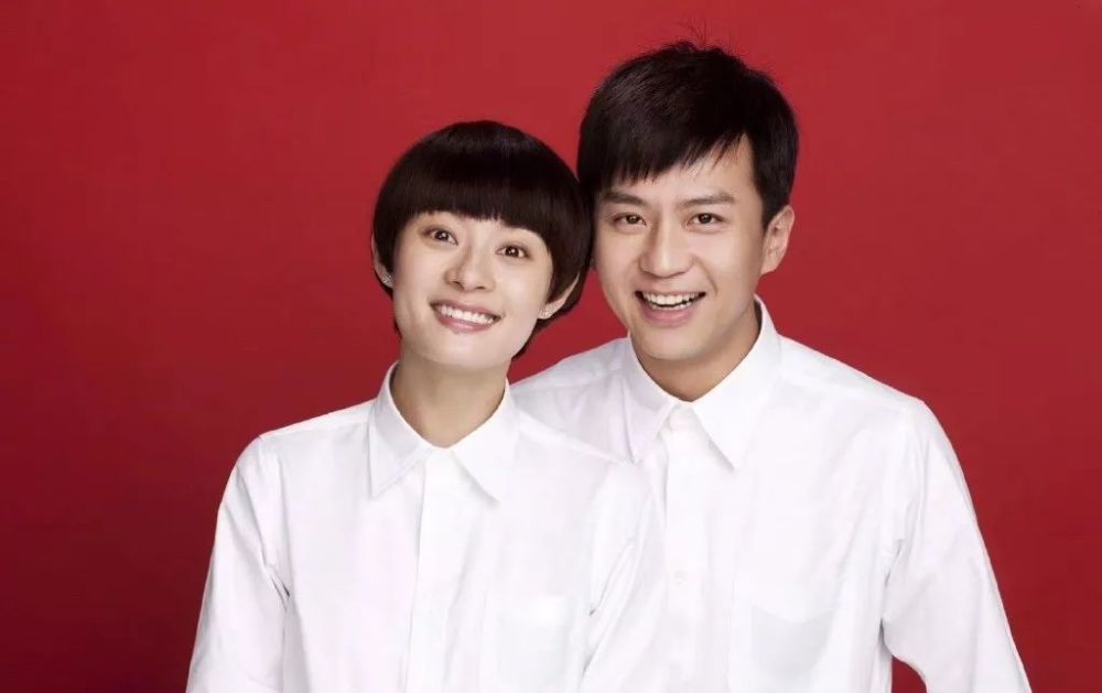 孙俪邓超结婚9周年,娘娘又来秀少女颜冷冻大