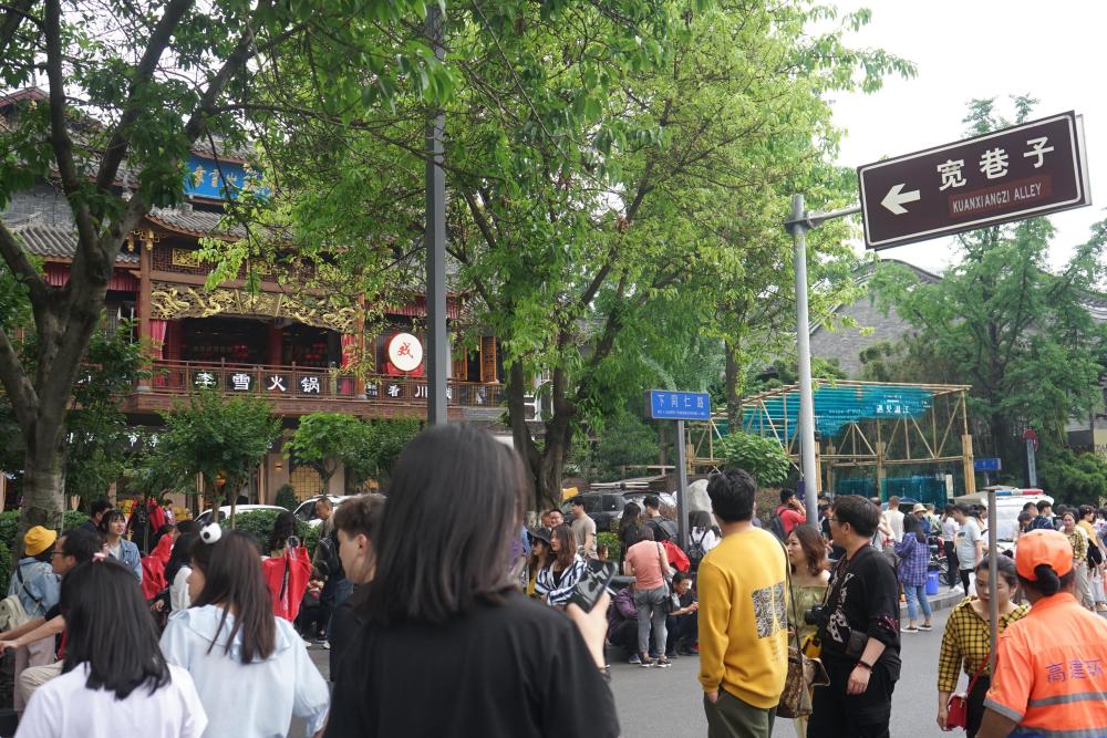 成都这个网红景点,红遍了全中国,却被吐槽:只有外地人才去