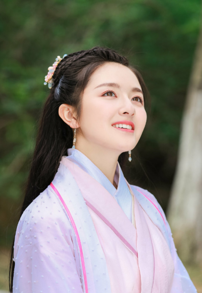 李兰迪首次尝试古装造型,竟然和陈妍希神相似?