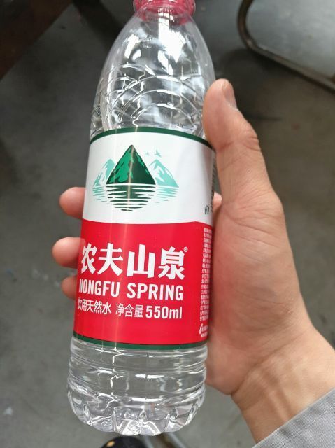 农夫山泉,矿泉水,大自然,水质,长白山