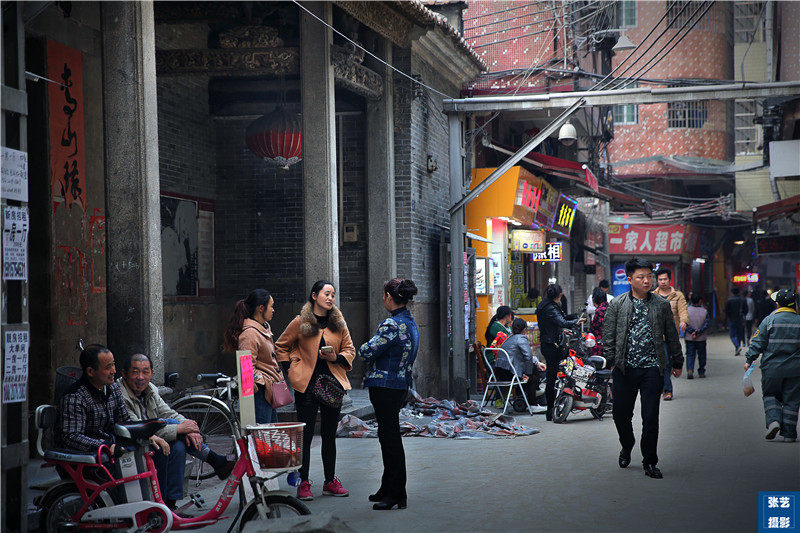 广州棠下村 住着上万出租车司机,均为河南籍