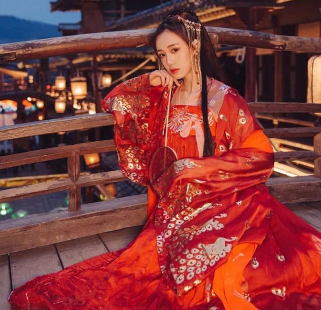 十二星座专属"古风汉服",射手座机智星空系,双鱼座小家碧玉