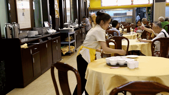 560_315 gif 动态图 动图