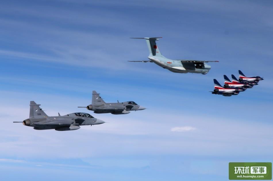 中泰空军首次联演 歼11大战鹰狮_腾讯军事