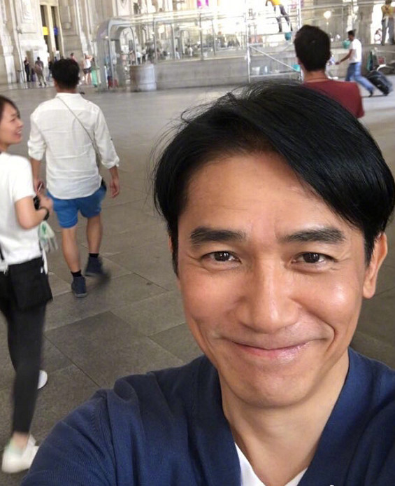梁朝伟年轻的时候有多潮?看到他的鼻环后,网友:时尚达人?