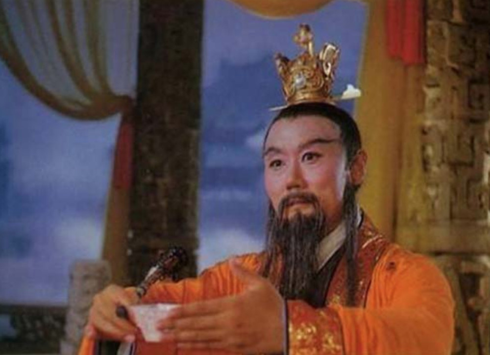 他用一只袖子轻易降服孙悟空,连如来都不敢惹,跟元始天尊是好友
