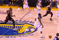 温酒壹贰okc防守支柱 塞尔吉·伊巴卡