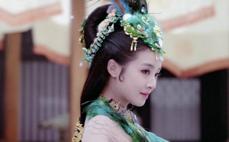 看看古代公主多霸气,大冬天的把老公吊起来打