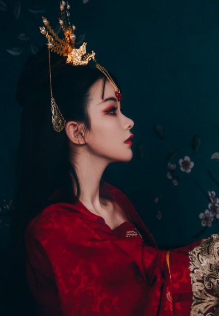 古风红衣丝绸少女cosplay,巅峰颜值,女神出世!
