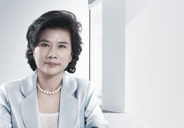 柳青离婚,董明珠未再嫁,事业成功的女强人为何情路坎坷?