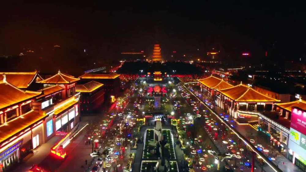 一千多年前的长安城,到底有多大多繁华?现在的西安远远比不上