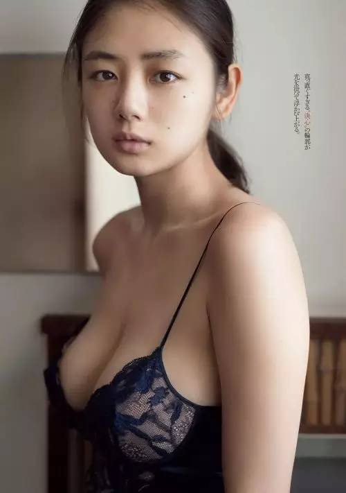 日本今年最美胸部美女排行榜出来了！来看看第一名