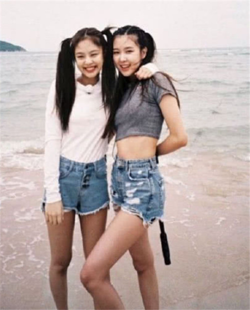 jennie,双马尾,鸡血,女团,朴彩英