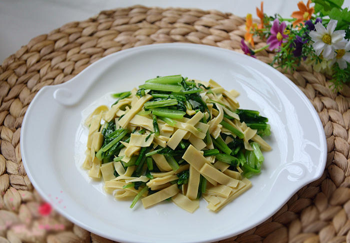 青菜炒豆腐皮