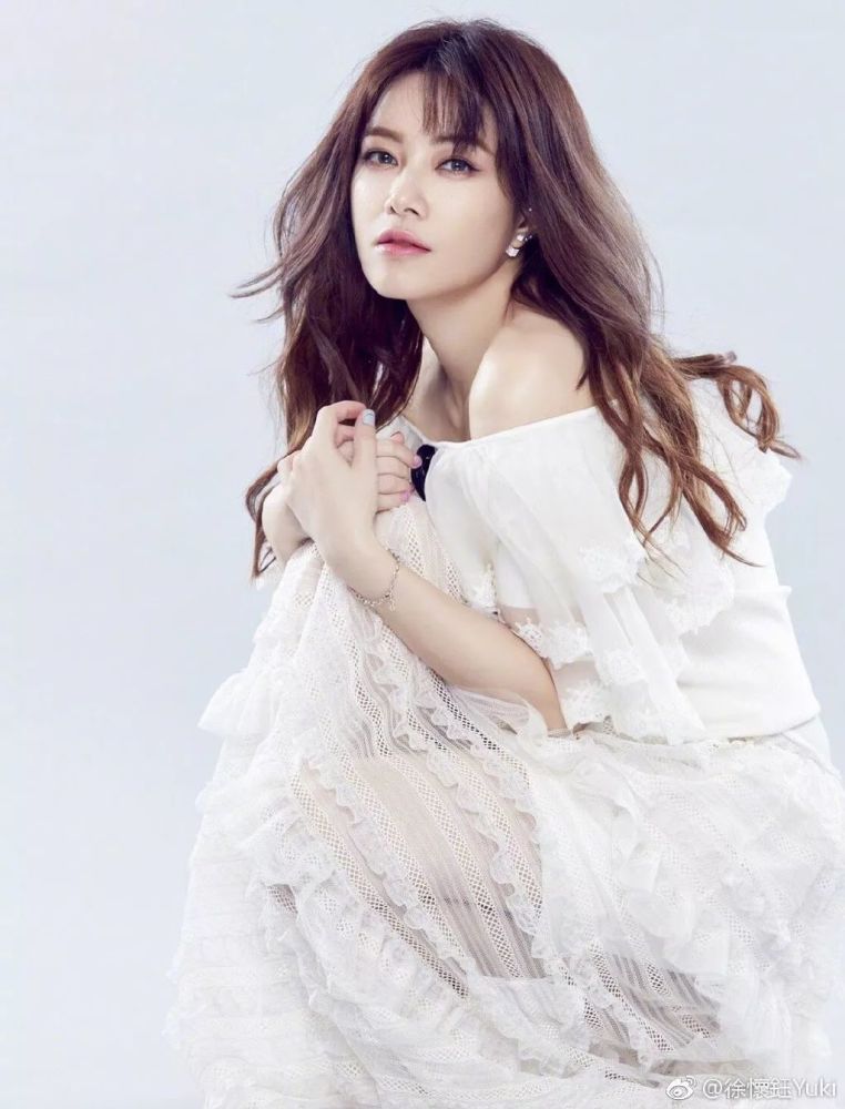41岁徐怀钰近照,"我是女生"变"我是阿姨",造型装嫩