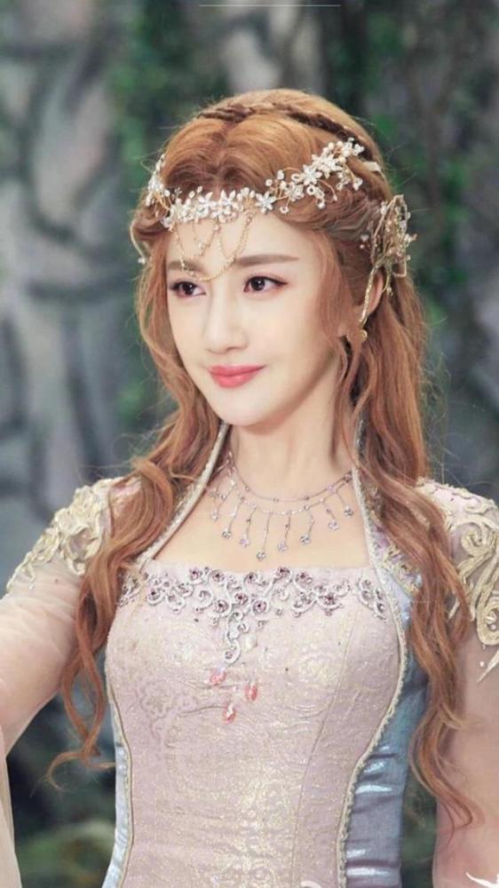 麦迪娜,在《幻城》中扮演的岚裳公主,真得像个仙女!