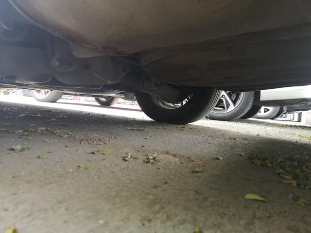 车牌比车还牛 街边偶遇第四代宝马5系天使眼实车