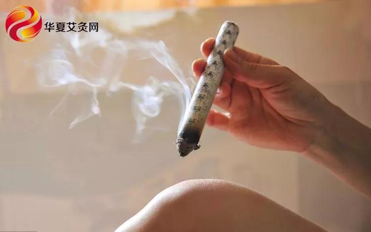 夏天心脏最易"崩溃",艾灸养心,灸透这几个穴位,事半功