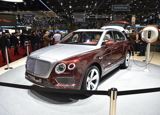 宾利bentayga,添越