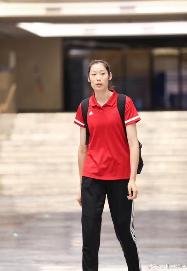 全球收入最高女排球员:朱婷年薪200万美元居首,金软景