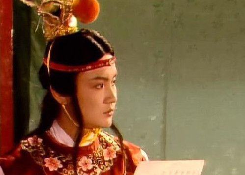 金陵十二钗判词为何以晴雯开端,以秦可卿收束