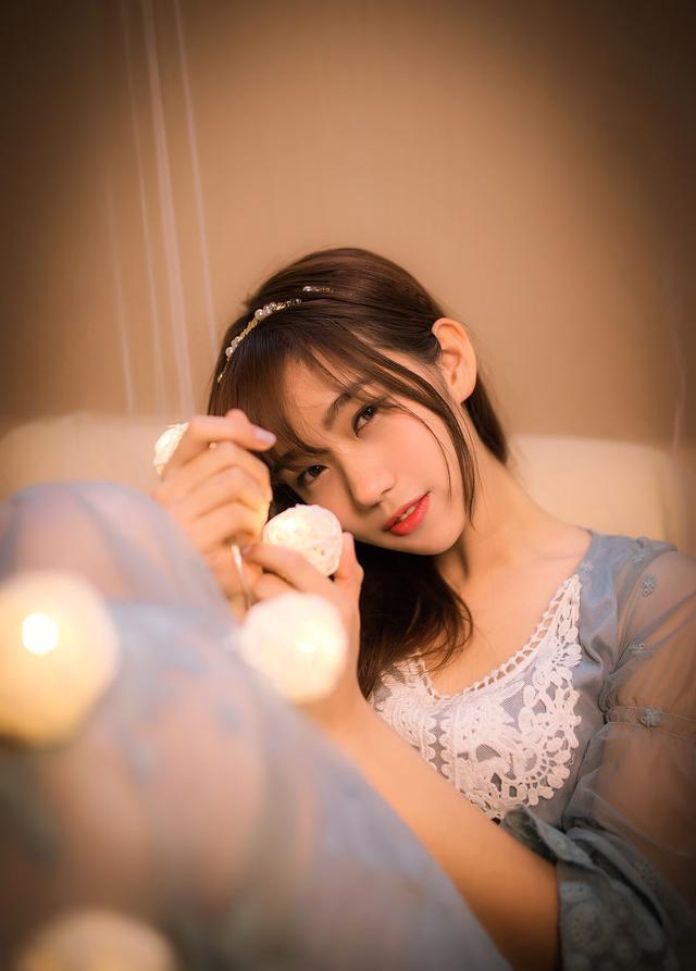 清纯美女甜美笑容气质写真唯美浪漫