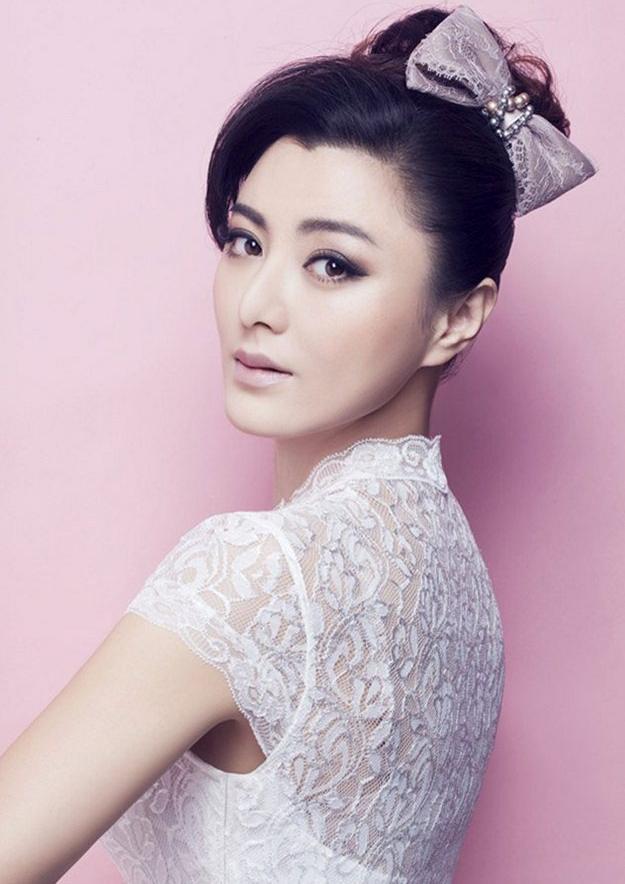 大陆女明星陈廷嘉唯美婚纱照写真