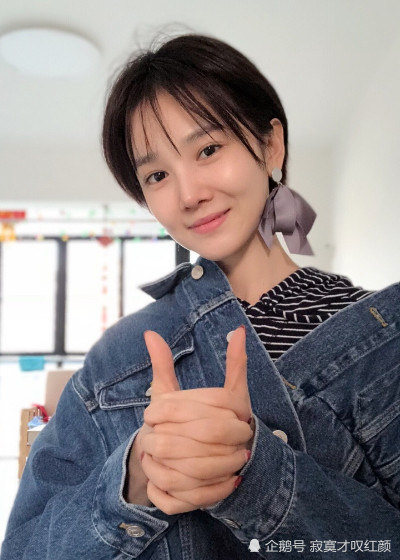 陈小纭为何一直短发?看到她扎起头发露出发际线,网友
