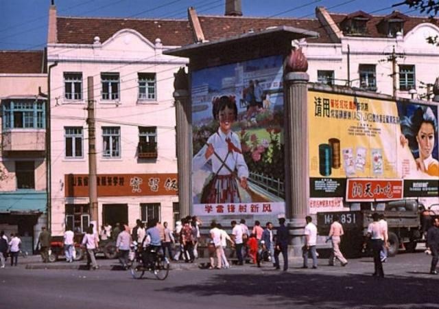 上世纪80年代的青岛,空气纯净沁人心脾,欧式建筑很精致