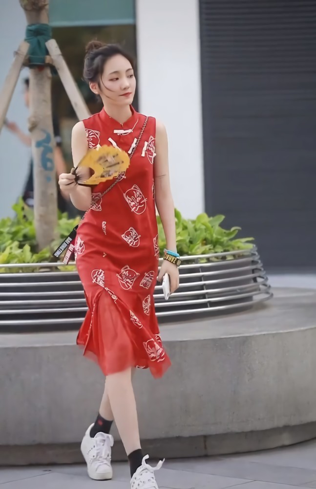 旗袍,牙膏鞋,小白鞋,混搭风,街拍小姐姐