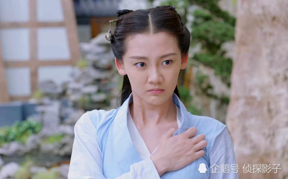 以铜铃流苏步摇为发饰的古装女子,苗苗清纯可人,袁咏仪清雅怡人