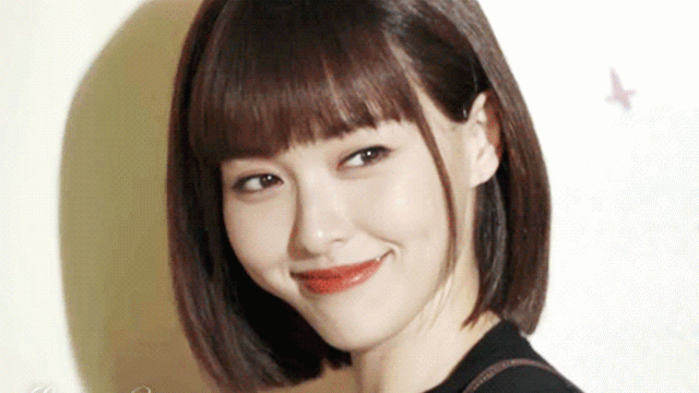 唐嫣现身活动逐渐脸圆,身材也逐渐发福,服装都选宽松款