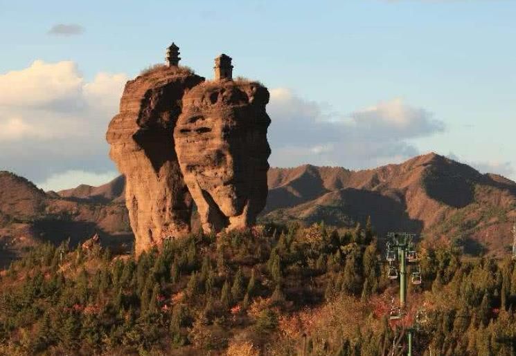 双塔山,双塔山风景区,双塔山古塔,河北双塔山旅游,承德双塔山风景