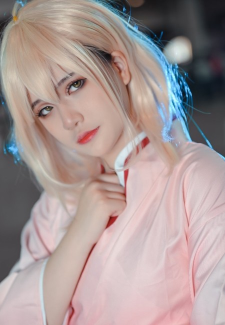总司小姐姐cosplay,金发呆毛,网友:很可爱!