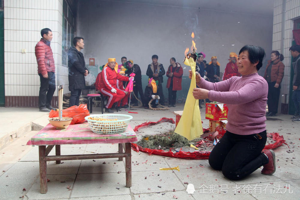 农村"半仙"的话,明明是编的,很多时候农民会觉得挺准