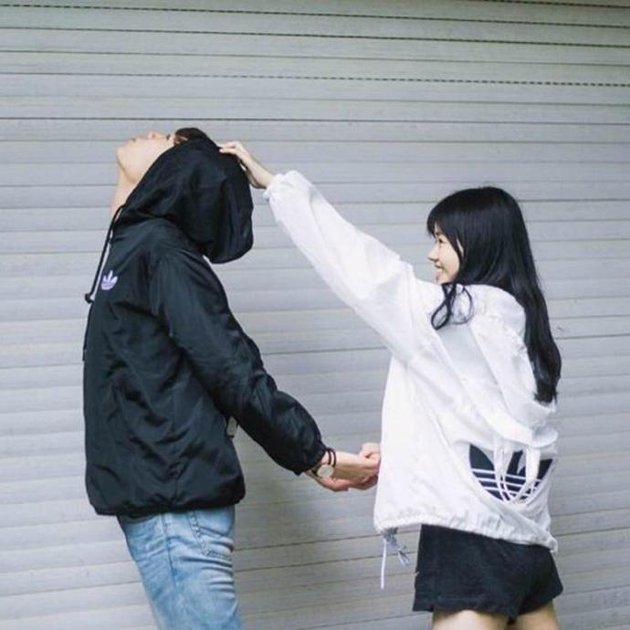 摸头杀l情侣头像:想牵先生的手,也想被先生摸摸头