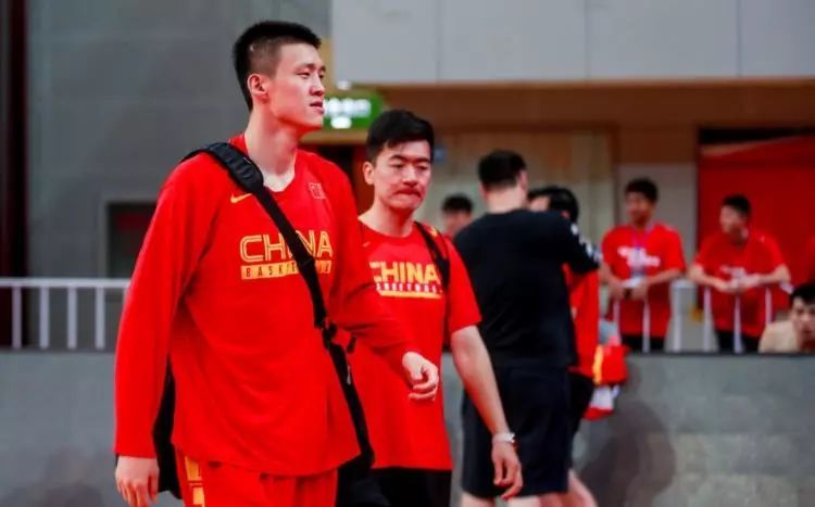 如果广东男篮的周鹏转会,能值多少年薪?答案说出来你可能不相信