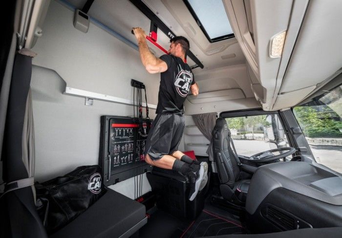 依维柯专注于健身的卡车驾驶室更像是移动的健身房