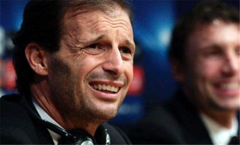 搞笑图:笑死人不偿命!都这么会玩的嘛?居然带狗来吓唬