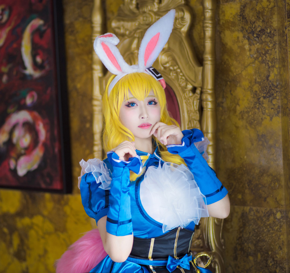 王者荣耀小妲己仙境爱丽丝cosplay,网友直呼太可爱!