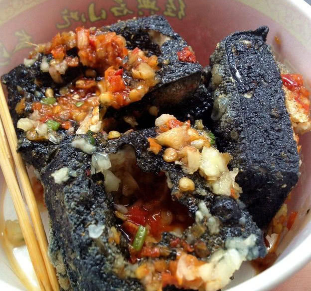 臭豆腐,正宗长沙臭豆腐只有在长沙才能吃到.