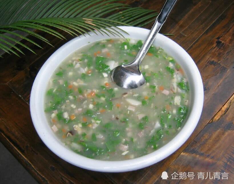 糟羹,又叫山粉糊,源于唐代,是浙江台州传统的小吃,正月十四吃咸的山粉