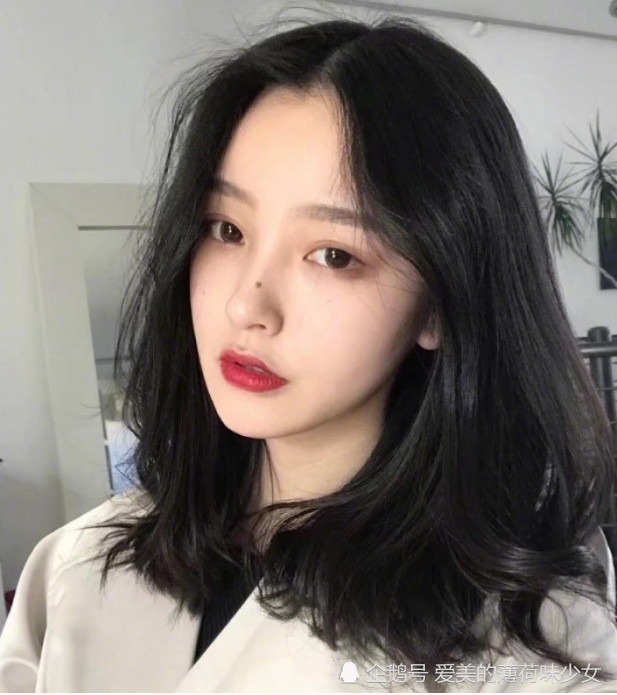 "网红"必备神照软件,怪不得她们那么好看,自拍少女赶紧下载!