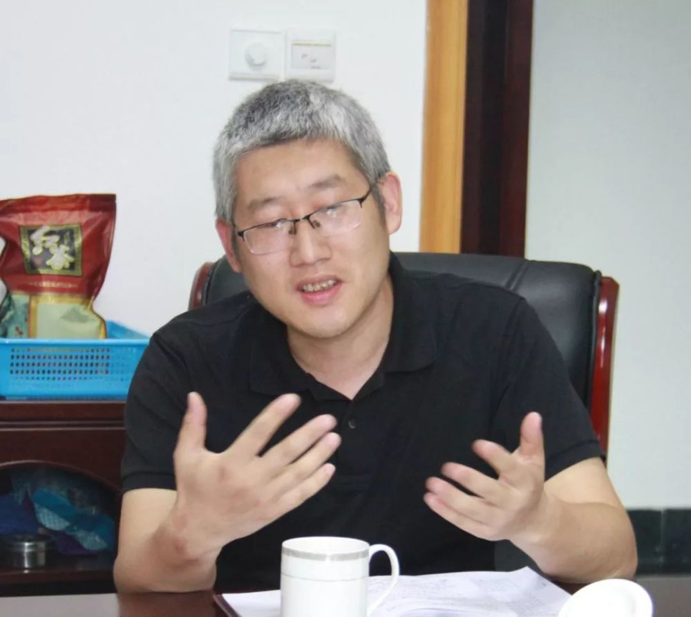 (县看守所所长) 李忠全 (县公安局副局长) 检察机关通过加强法律监督
