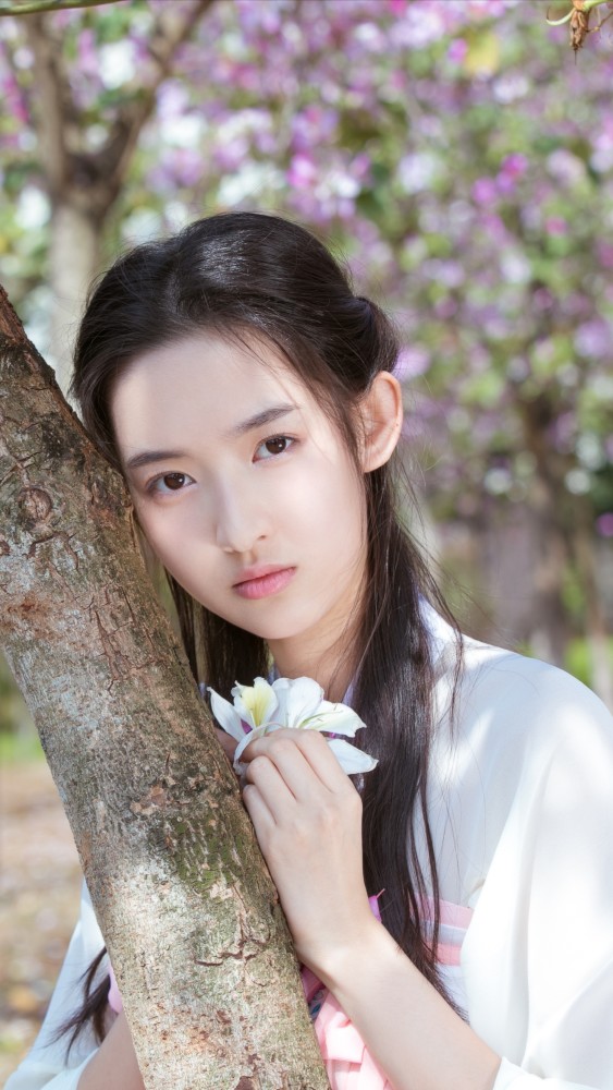 王玉雯的汉服太美啦!活脱脱一个小仙女