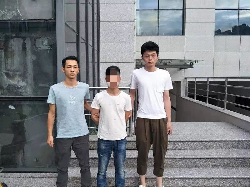 7月2日,霞浦刑侦大队抓获一名入室盗窃犯罪嫌疑人林某语(男,37岁,长春