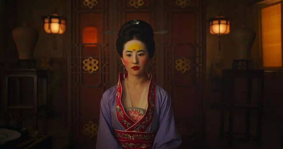 原来"对镜贴花黄"的花黄是这样子的.