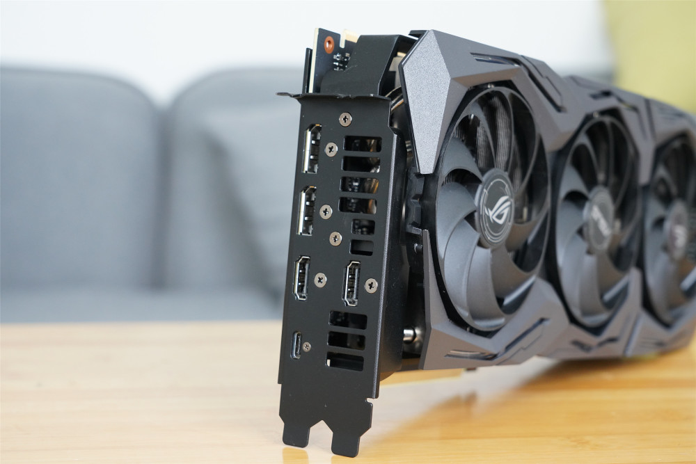 华硕rog strix rtx 2070 super 显卡开箱