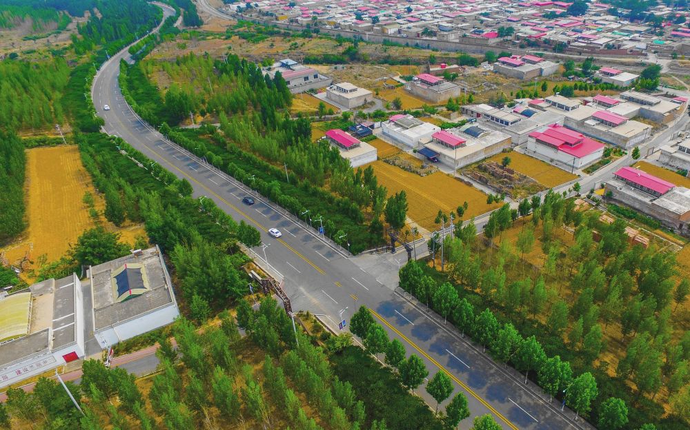7月11日无人机拍摄的邯郸市峰峰矿区响堂寺旅游路.
