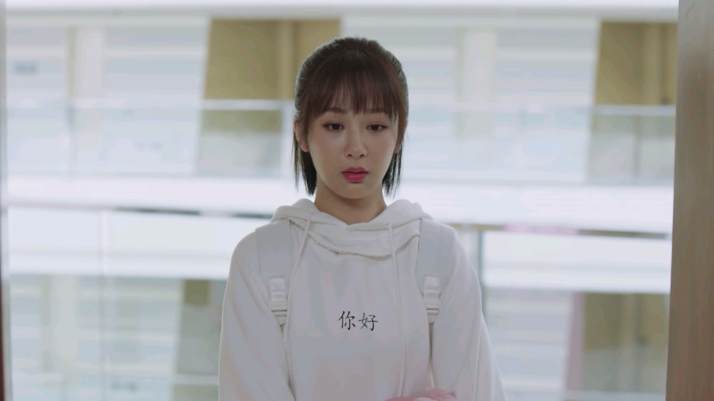 看《亲爱的热爱的》已经忘记了杨紫是谁?那就是佟年